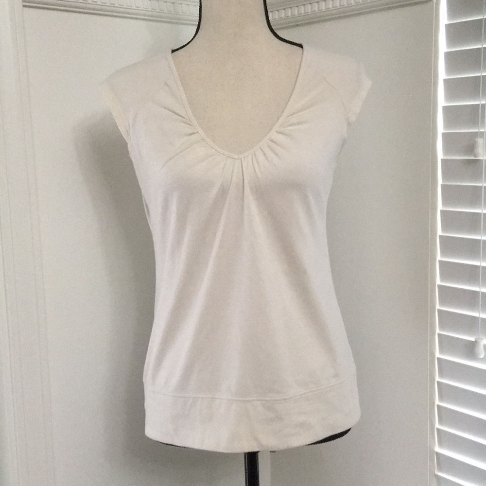 Bandolino cream colored top